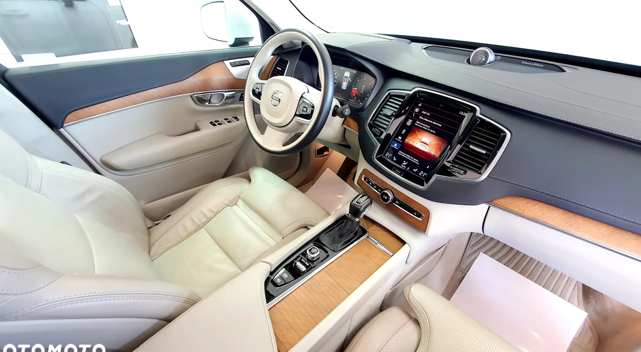 Volvo XC 90 cena 197900 przebieg: 125000, rok produkcji 2019 z Zalewo małe 781